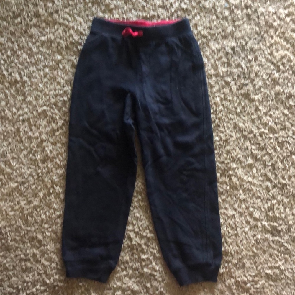 Size 6 never worn. See pictures for sizes.